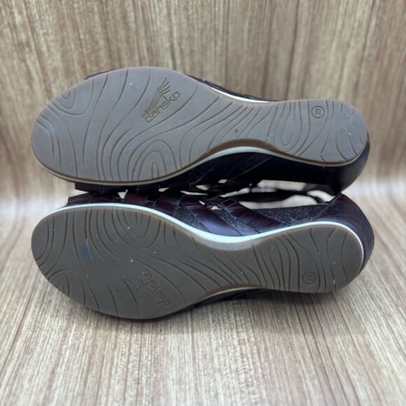 Dansko Vivian Strappy Wedge Sandals Shoes Women’s Size 39 EU/8.5-9 US Burgundy - Picture 7 of 9